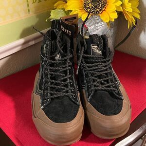 NWT Vans SK8-Hi Dip MTE-2 Men's 7 Women8.5  Cold Weather Shoes Black Brown